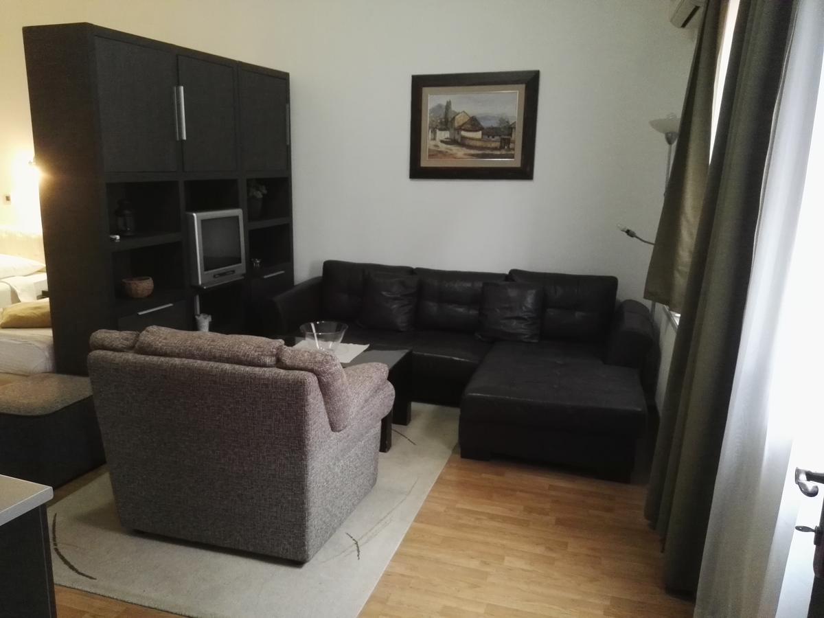 Guest House Amico รานเย ภายนอก รูปภาพ